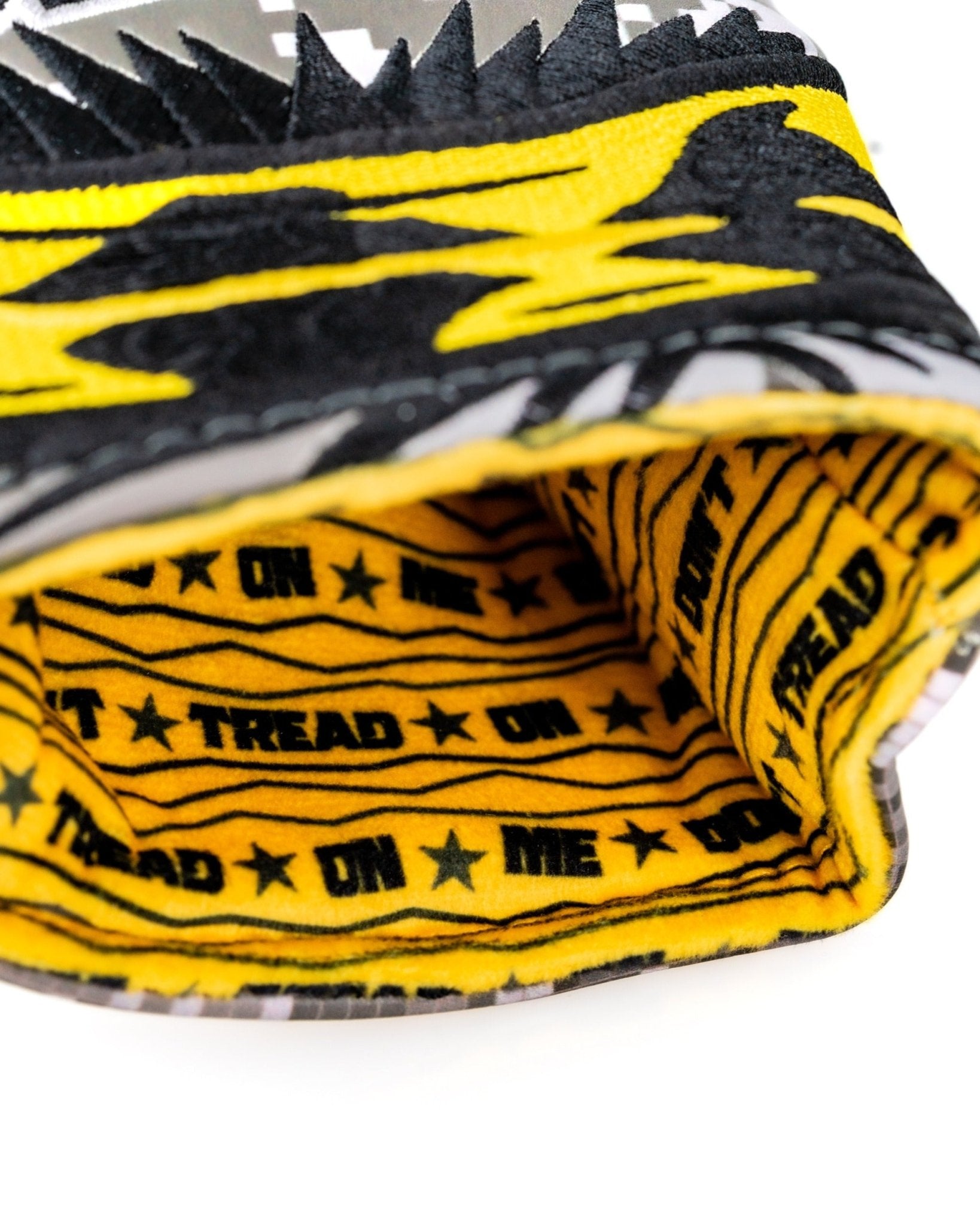 Don't Tread On Me 2.0 - Hybrid Cover - Stroke & Distance